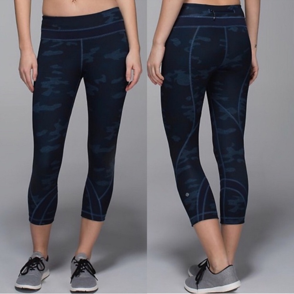 Lululemon run inspired crop camp oil silk blue